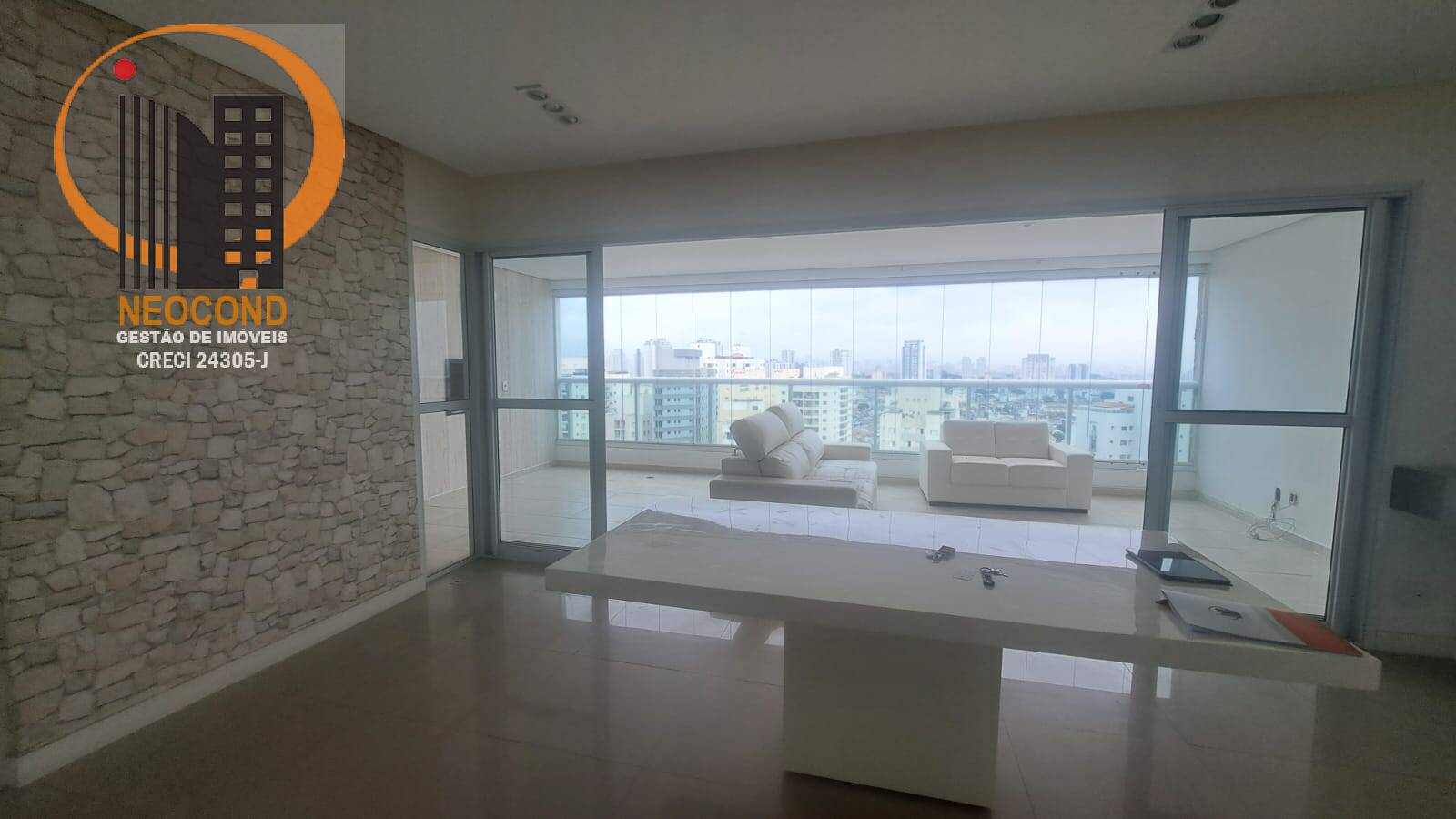 Apartamento, 3 quartos, 256 m² - Foto 1